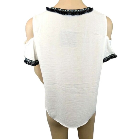 MARC NY Andrew Marc Top  NWT  White Cold Shoulder V-Neck Blouse  w Navy Trim   M - Picture 3 of 9